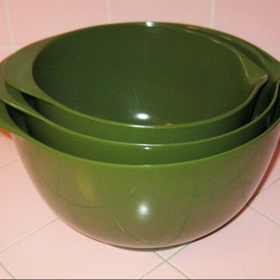 Lot 113 Melmac 3 Plastic Mixing Bowls Nesting Non Skid Avocado Green