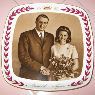 Lot 120 Norway King Harald & Queen Sonja Commemorative Plate 1968 Wedding