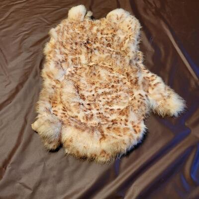 DYED RABBIT FUR 2 PC