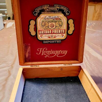 WOODEN HEMINGWAY CIGAR BOX
