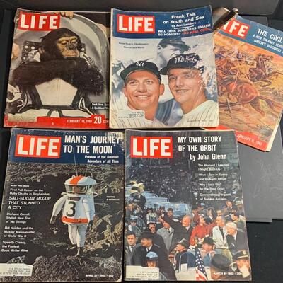 LOT:1G: Lot of LIFE Magazines 1961-1964 + 60th Anniversary(1936 -1996) and 2010 Royals Edition
