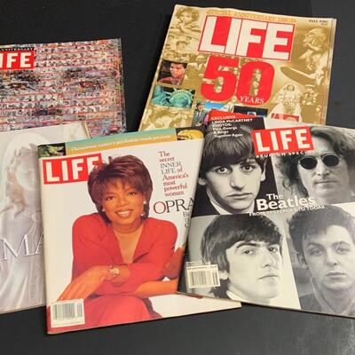 LOT:23G: Lot of Life Magazines