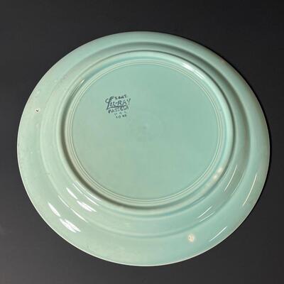 LOT 28J: LuRay Pastels Green Dinner Plates (8)