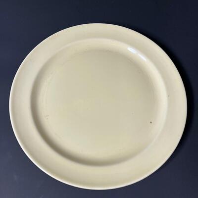 LOT 29J: Vintage LuRay Pastels Yellow Dinner Plates (8)