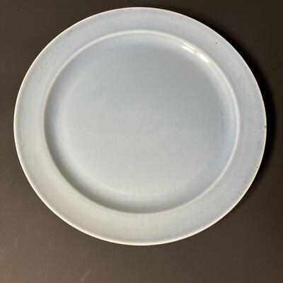 LOT 30J: Blue LuRay Vintage Pastels Dinner Plates (8)