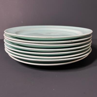 LOT 31J: Eight Green LuRay Pastels Dinner Plates
