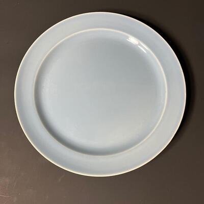 LOT 33J: Blue LuRay Vintage Pastels Dinner Plates (8)