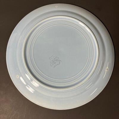 LOT 37J: Vintage Blue LuRay Pastels Dinner Plates (8)