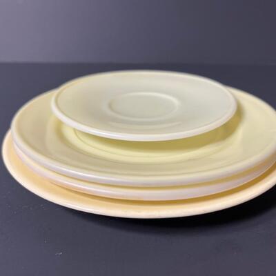 LOT 38J: Vintage Yellow Pastel Dishes - 7 LuRay Dinner Plates & More