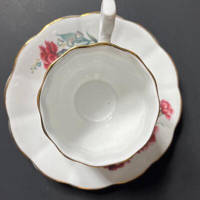 LOT 43J: Royal Dover China Tea Cup & Saucer - January Carnation - Made in England