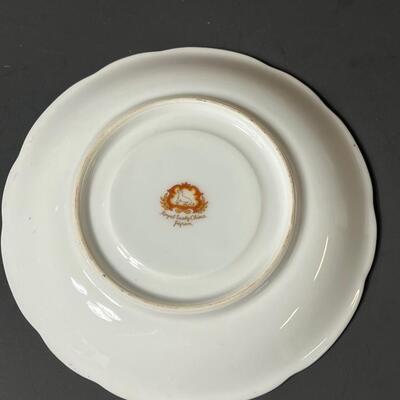 LOT 48J: Royal Seally China Tea Cup and Saucer Made in Japan