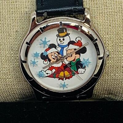 LOT 72R: 1997 Disney Cast Holiday Celebration Watch: Minnie, Mickey & Frosty