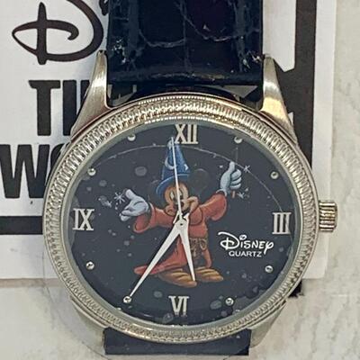 LOT 77R: Mickey Mouse Wizard Watch w/Tin