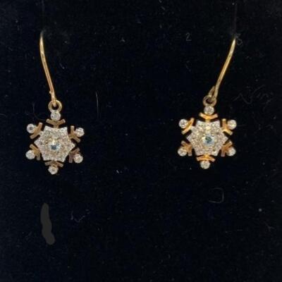 LOT:20: Snowflake Pierced Earring Gold Vermeil with Diamond Chips