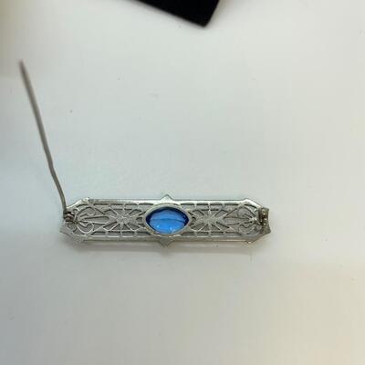 LOT:27: Sterling  Deco Lace EdwardIan Style Gemstone Bar Pin/ Brooch