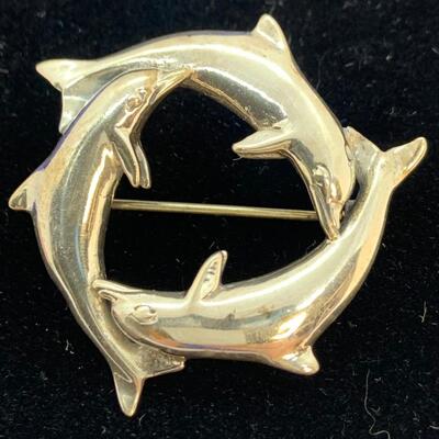 LOT:29: Southwestern Signed Kabana Sterling Silver 3 Dolphin Circular Brooch/Pin
