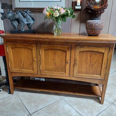 Vintage side board/ credenza