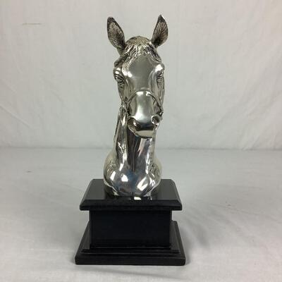 918  Richard Cooper Medium Horse Nickel Resin Sculpture