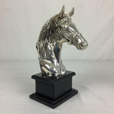 918  Richard Cooper Medium Horse Nickel Resin Sculpture