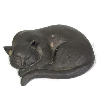 924  1971 Austin Productions Sleeping Cat Figure