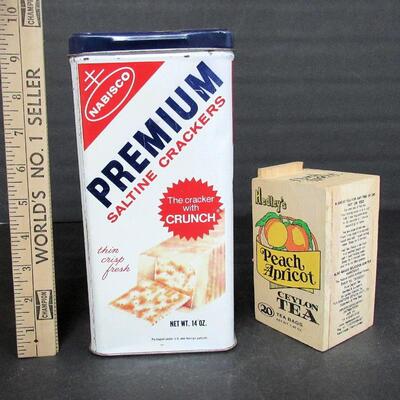 Nabisco Premium Crackers Tin and Tea Box