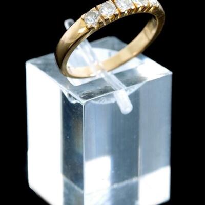 10k Yellow Gold 0.31ctw Diamond Ring, Size 5.5