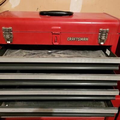 CRAFTSMAN RED CARRY METAL TOOL BOX