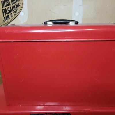 CRAFTSMAN RED CARRY METAL TOOL BOX