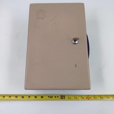 HEAVY DUTY LOCK BOX W/ 1 KEY