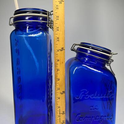 Retro Pair of Italian Made Sealing Lid Glass Ingredient Spaghetti Wheat Storage Containers