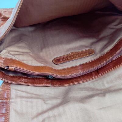 FOSSIL BRAND LEATHER MESSENGER BAG