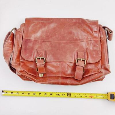 FOSSIL BRAND LEATHER MESSENGER BAG