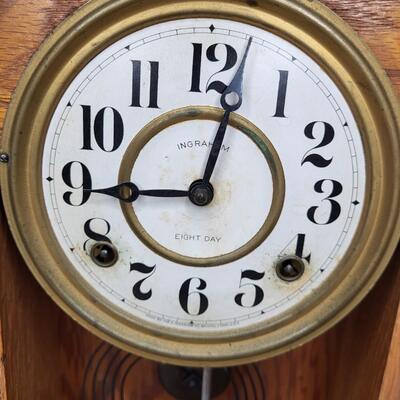 ANTIQUE INGRAHAM EIGHT DAY PENDULUM MANTLE CLOCK