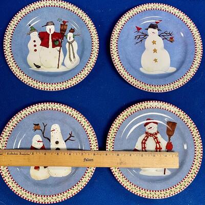 Sakura Set of 4 Snowman Salad Luncheon Dessert Plates