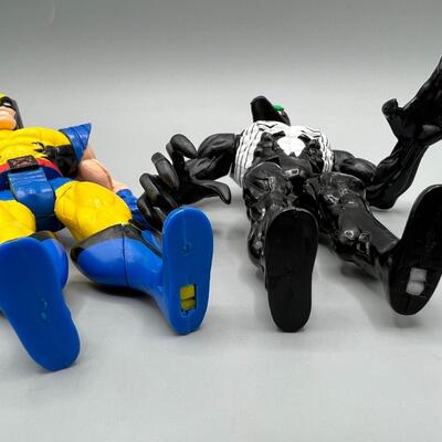 Pair of Retro Toy Biz Wolverine & Venom Slashing Claws Action Figures
