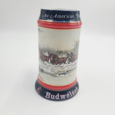 BUDWEISER 1990 "AN AMERICAN TRADITION" COLLECTORS BEER STEIN
