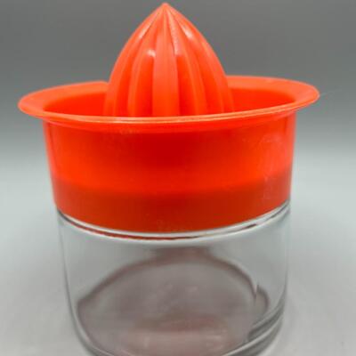 Retro Gemco Glass & Plastic Kitchenware Juicer