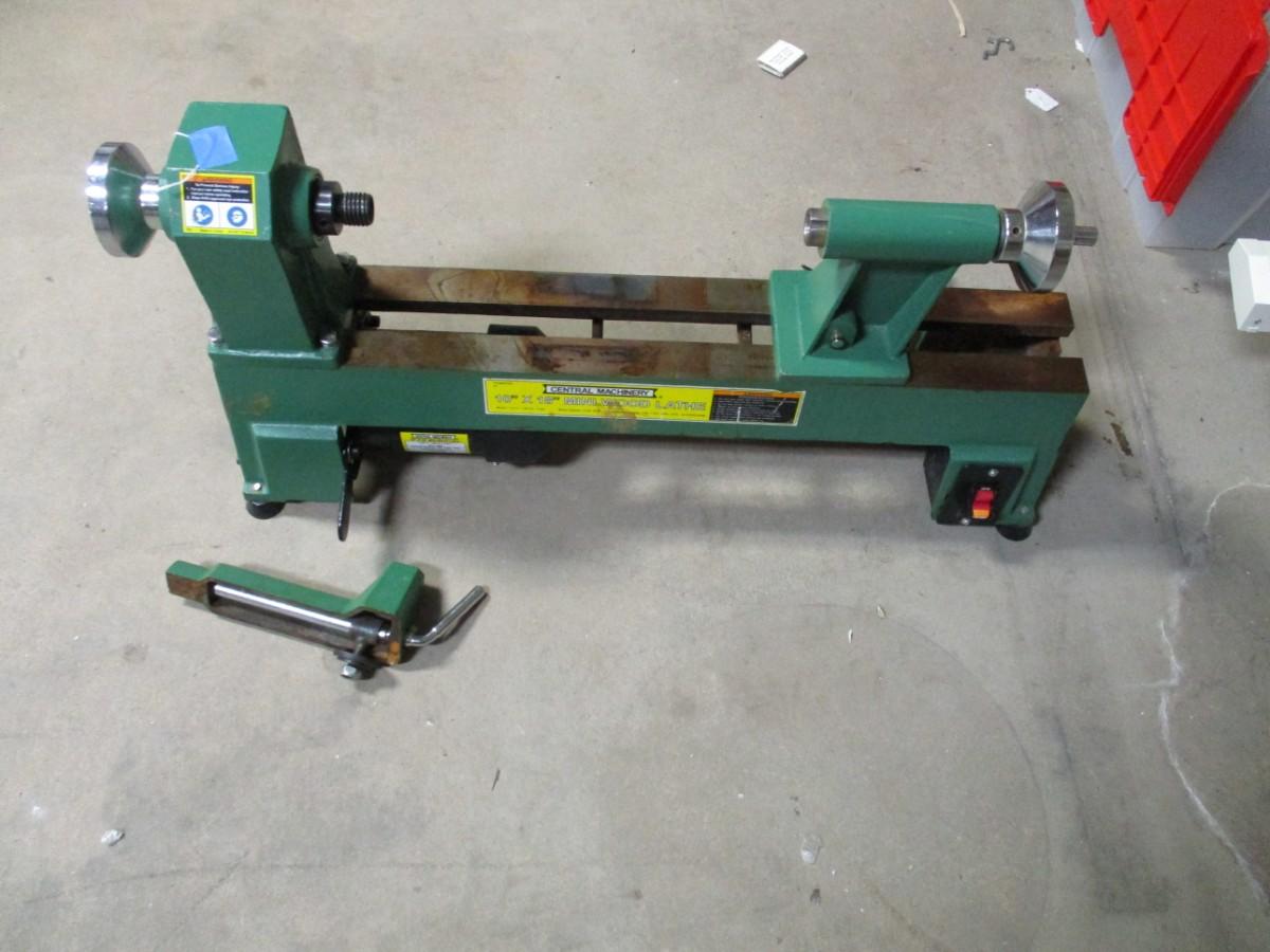 Central Machinery 10" x 18" Mini Wood Lathe