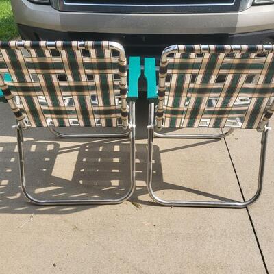 VINTAGE STYLE ALUMINUM FOLDING LAWN CHAIRS