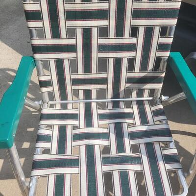 VINTAGE STYLE ALUMINUM FOLDING LAWN CHAIRS