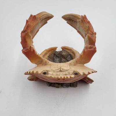 NEAT CRAB LIQUIOR BOTTLE HOLDER