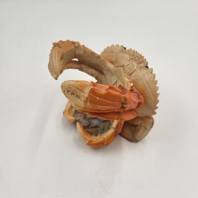 NEAT CRAB LIQUIOR BOTTLE HOLDER