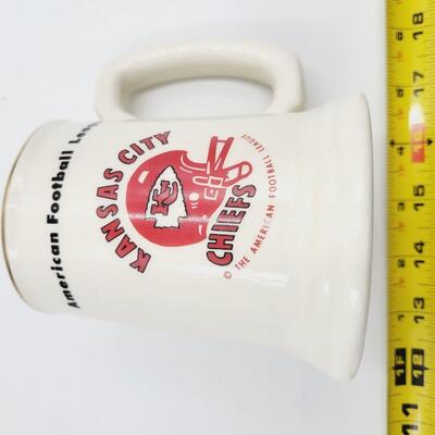 VINTAGE CHAMPIONSHIP CHIEFS FOOTBALL MUG