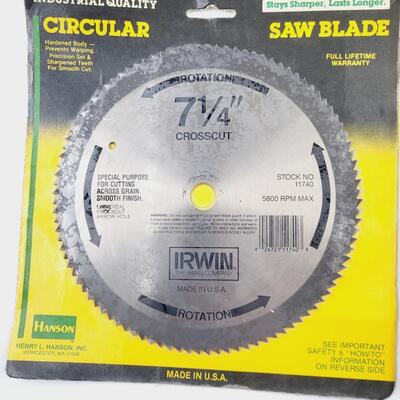 NIP MULTIPLE STYLE SAW BLADES