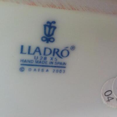 Lladro Hand painted Bunny rabbit.
