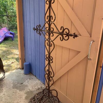 Decorative Metal Yard Cross Stand