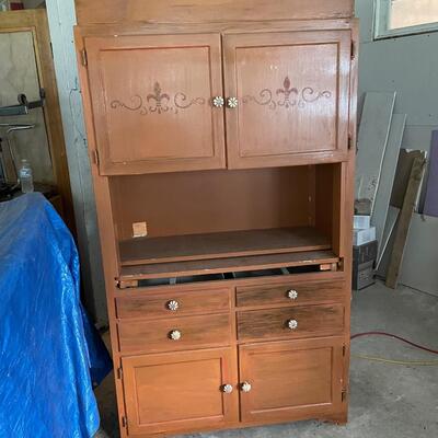 NOLA Kitchen Hutch