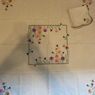 Linen  & Hand Embroidered Square Tablecloth & Napkins Set ~ Scalloped ,Finished Edges