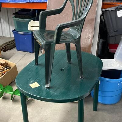 D13- Plastic Table and chair