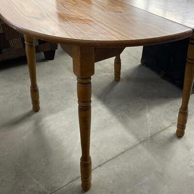 D18-Small Round Dining Table